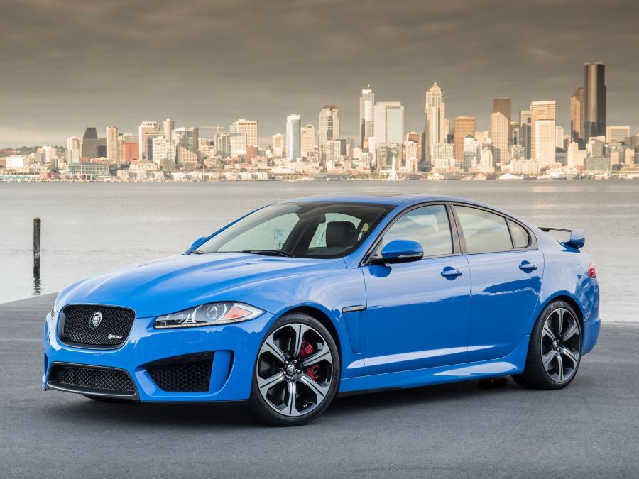  Jaguar XFR-S 2013 года  (US) (фото 10 из 16)